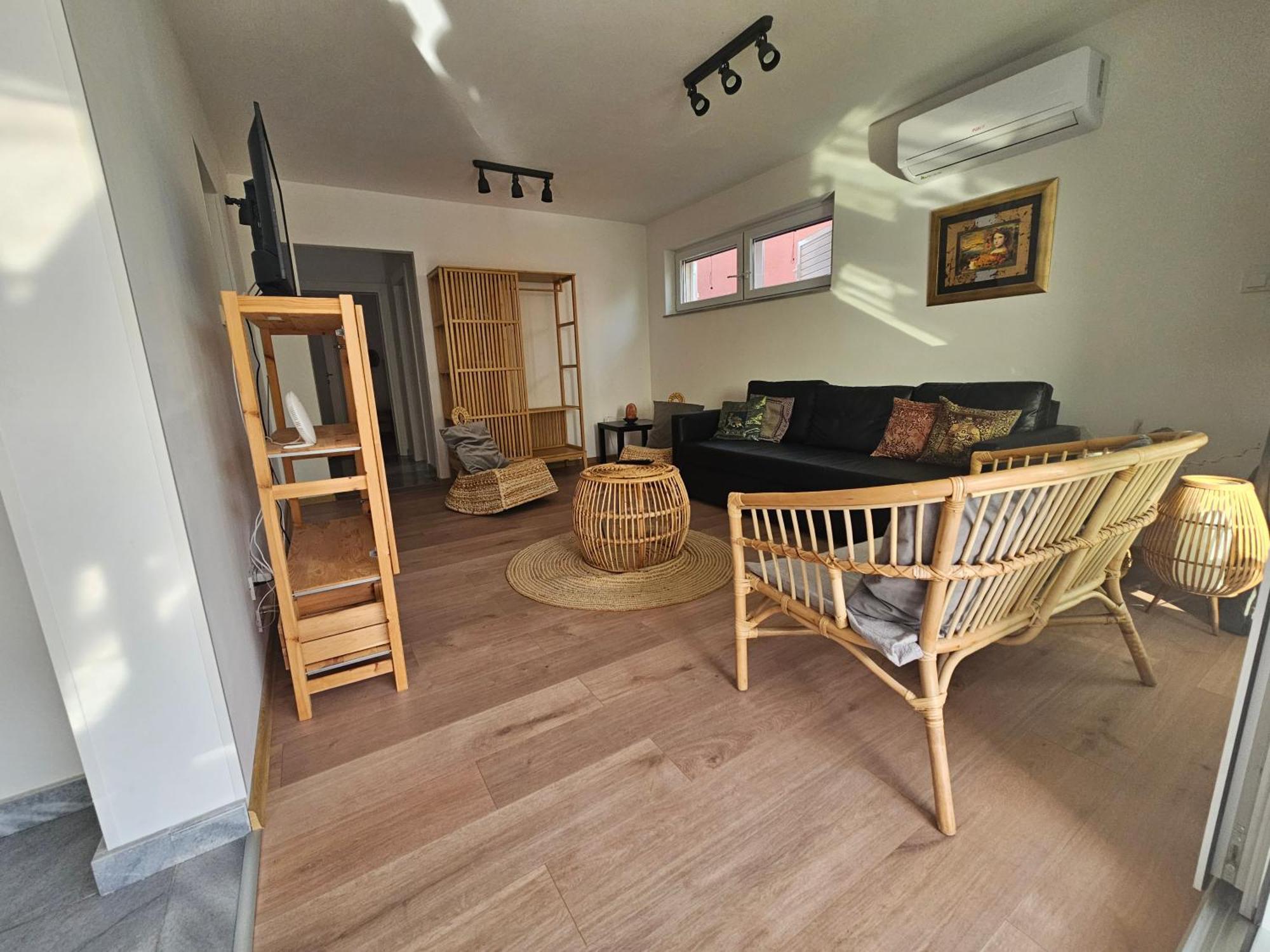 Vila Regina Apartment Rex With Swimming Pool Езера Экстерьер фото