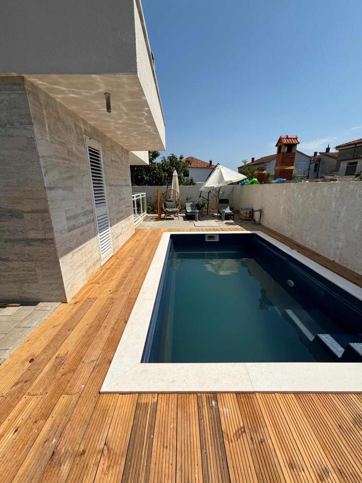 Vila Regina Apartment Rex With Swimming Pool Езера Экстерьер фото